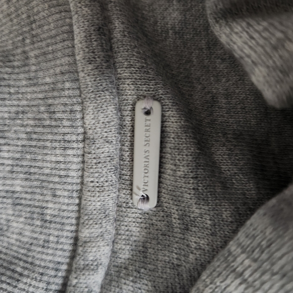 Victoria's Secret Gray Crew Neck Sweater with Cinched Waist and Long Sleeves - Picture 6 of 7